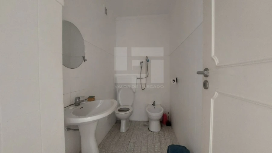 Apartamento T3 para Venda em Rio de Mouro Foto 25