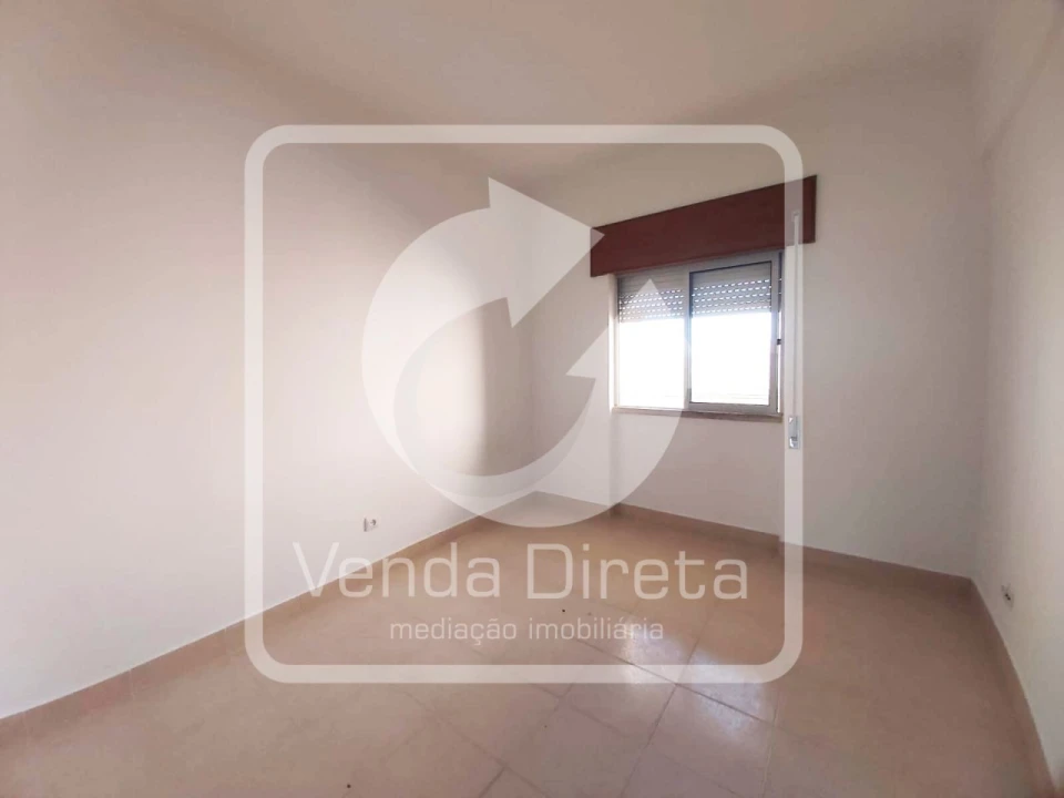 Apartamento T3 para Venda em Moita Foto 4