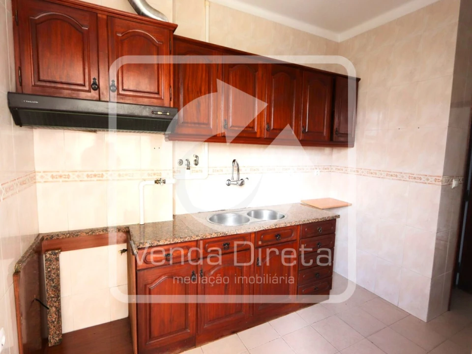 Apartamento T3 para Venda em Moita Foto 6