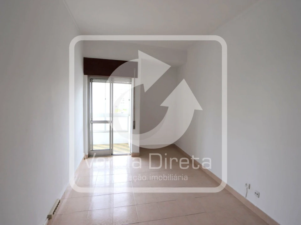 Apartamento T3 para Venda em Moita Foto 11