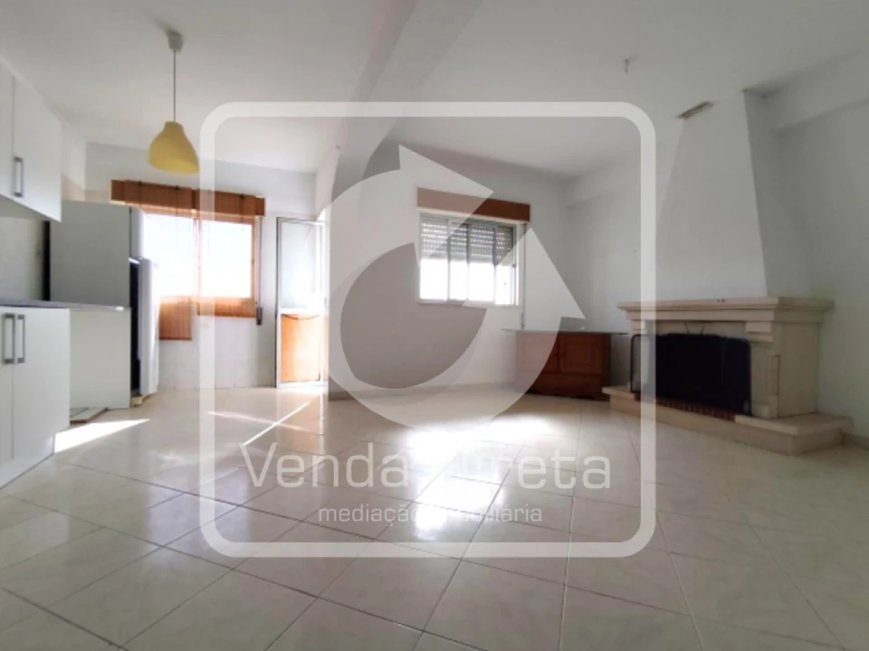 Apartamento T3 para Venda em Montijo e Afonsoeiro Foto 1