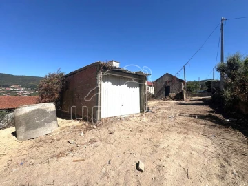 Moradia T1 para Venda em Fragoso
