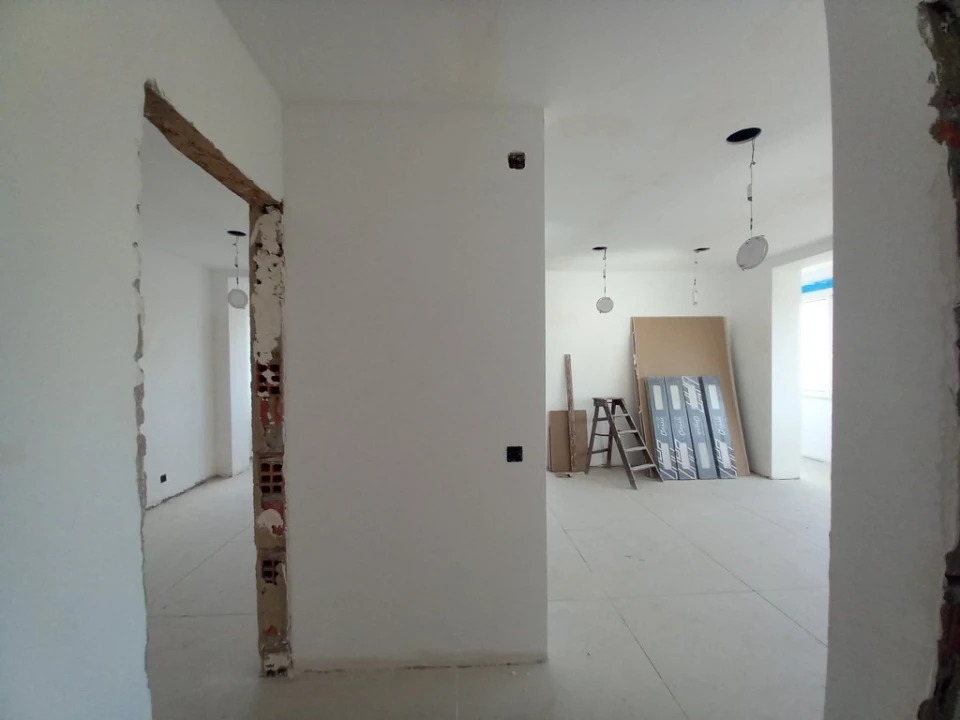 Apartamento T4 para Venda em Laranjeiro e Feijó Foto 6
