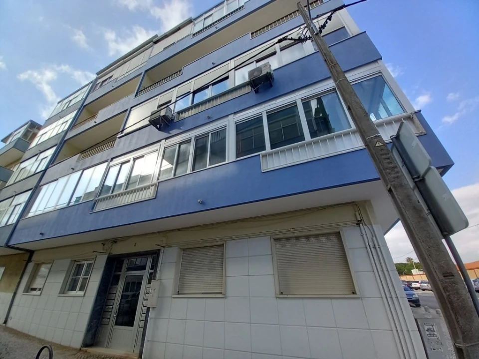 Apartamento T4 para Venda em Laranjeiro e Feijó Foto 42