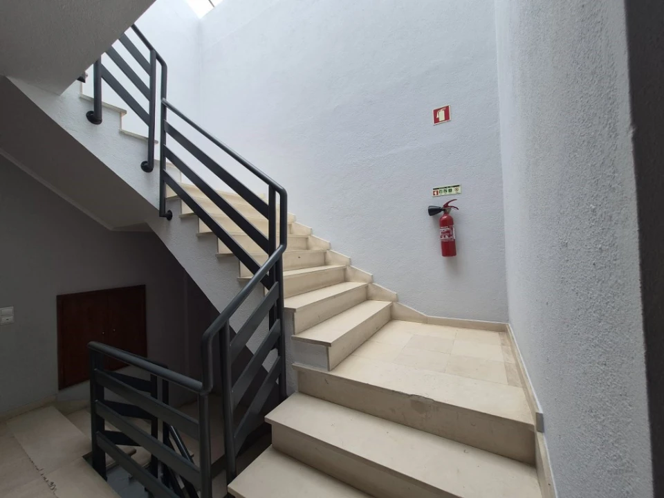 Apartamento T2 para Venda em Laranjeiro e Feijó Foto 6