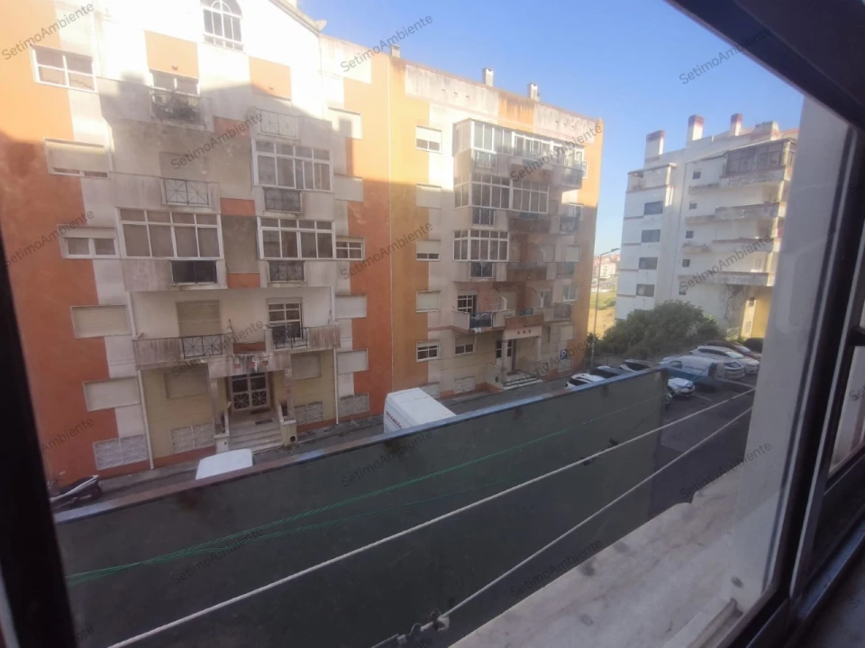Apartamento T2 para Venda em Algueirão-Mem Martins Foto 6