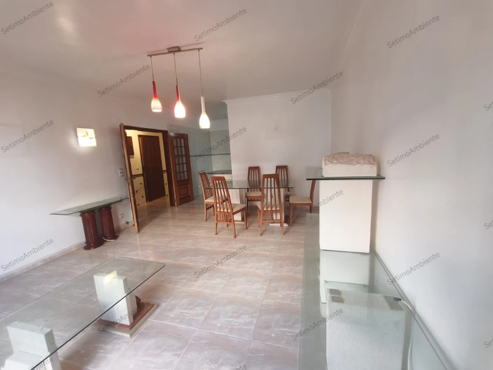Apartamento T2 para Venda em Algueirão-Mem Martins Foto 12