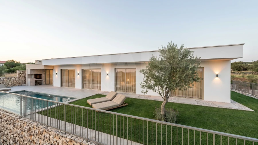 Moradia T3 para Venda em Carvalhal Benfeito