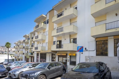 Apartamento T3 para Venda em Póvoa de Santo Adrião e Olival Basto