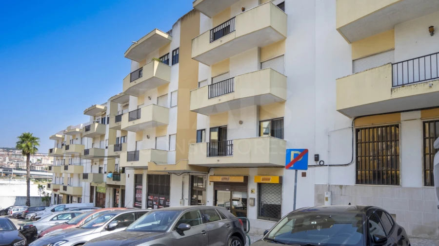 Apartamento T3 para Venda em Póvoa de Santo Adrião e Olival Basto