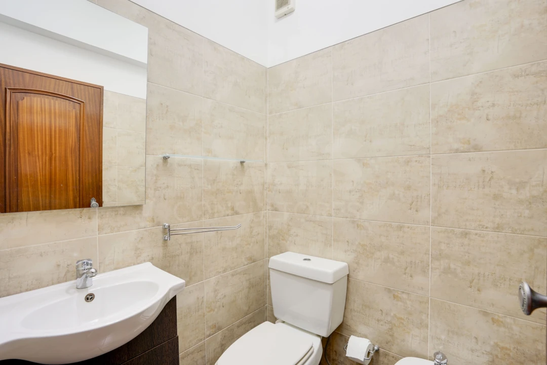 Apartamento T3 para Venda em Póvoa de Santo Adrião e Olival Basto Foto 7