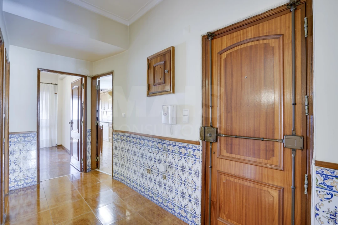 Apartamento T3 para Venda em Póvoa de Santo Adrião e Olival Basto Foto 6