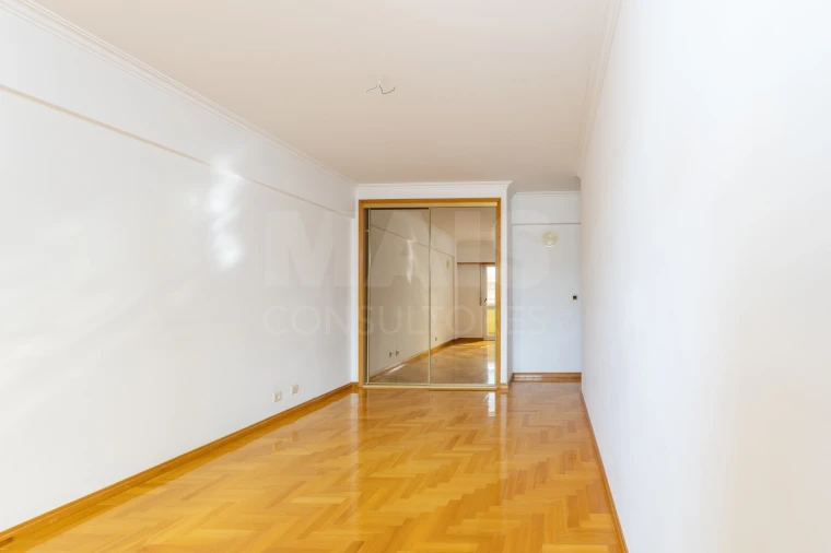 Apartamento T1 para Arrendamento em Póvoa de Santa Iria e Forte da Casa Foto 8