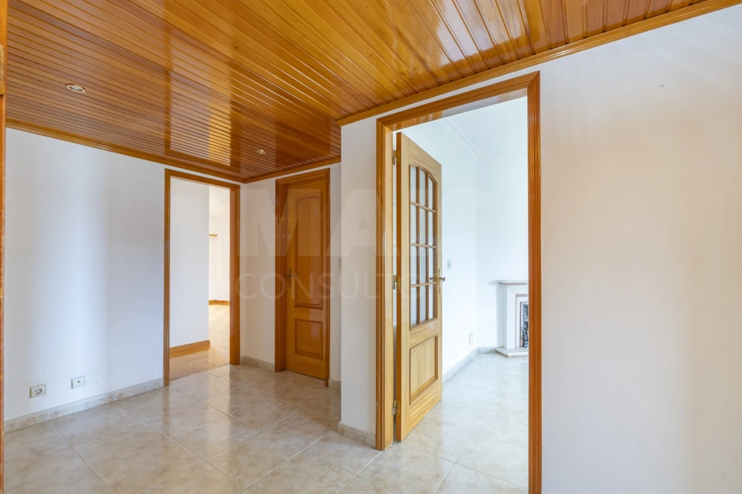 Apartamento T1 para Arrendamento em Póvoa de Santa Iria e Forte da Casa Foto 3