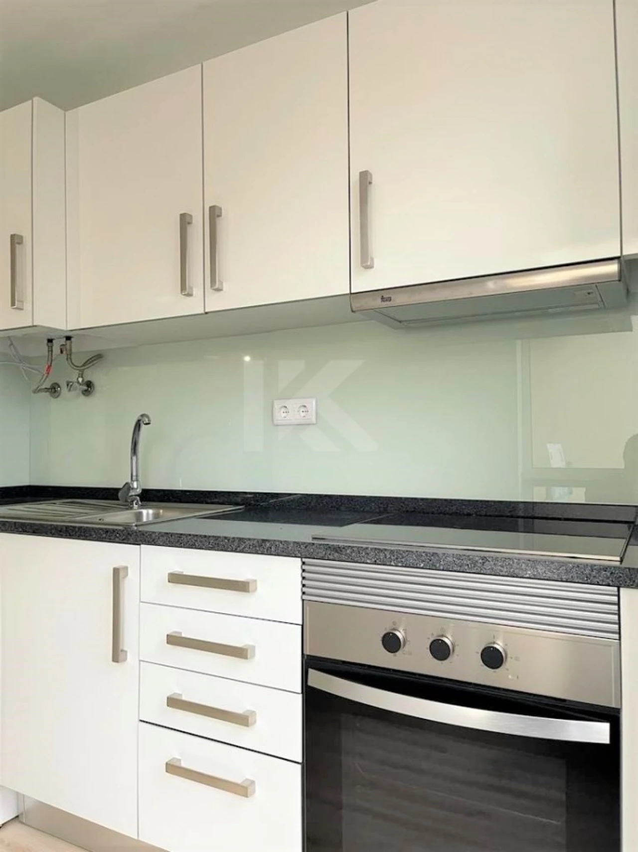Apartamento T2 para Arrendamento em Funchal (Santa Luzia) Foto 9