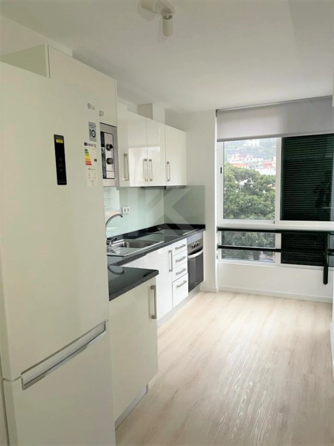 Apartamento T2 para Arrendamento em Funchal (Santa Luzia) Foto 10