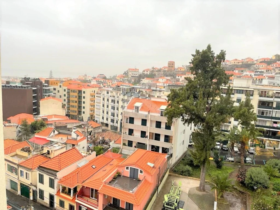 Apartamento T2 para Arrendamento em Funchal (Santa Luzia) Foto 29