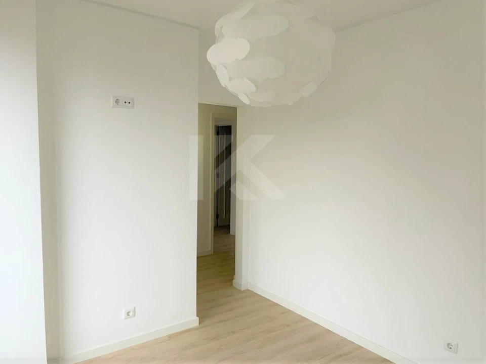 Apartamento T2 para Arrendamento em Funchal (Santa Luzia) Foto 15