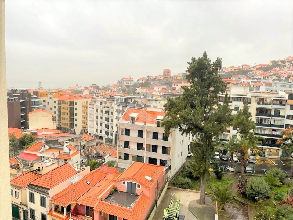 Apartamento T2 para Arrendamento em Funchal (Santa Luzia) Foto 30