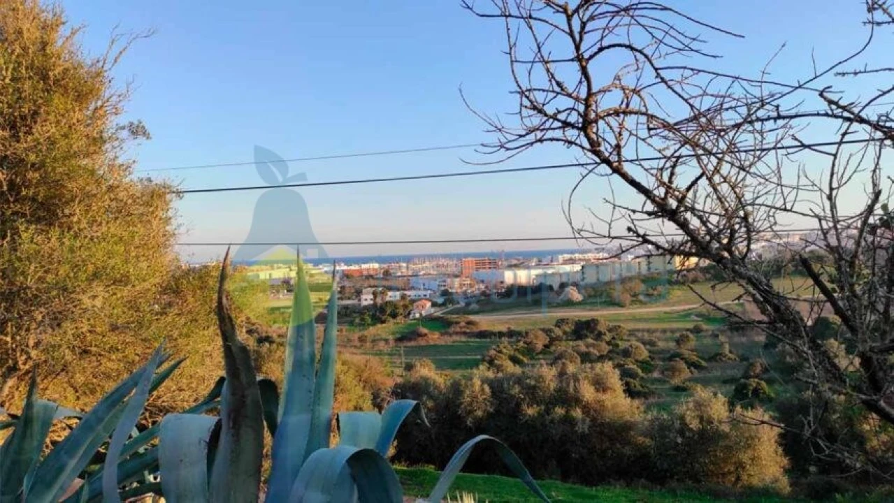 Terreno para Venda em Lagos (São Sebastião e Santa Maria) Foto 12