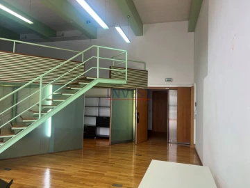 Escritório para Arrendamento em Lordelo do Ouro e Massarelos