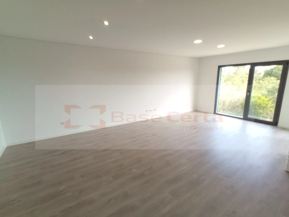 Apartamento T5 para Venda em Corroios Foto 15