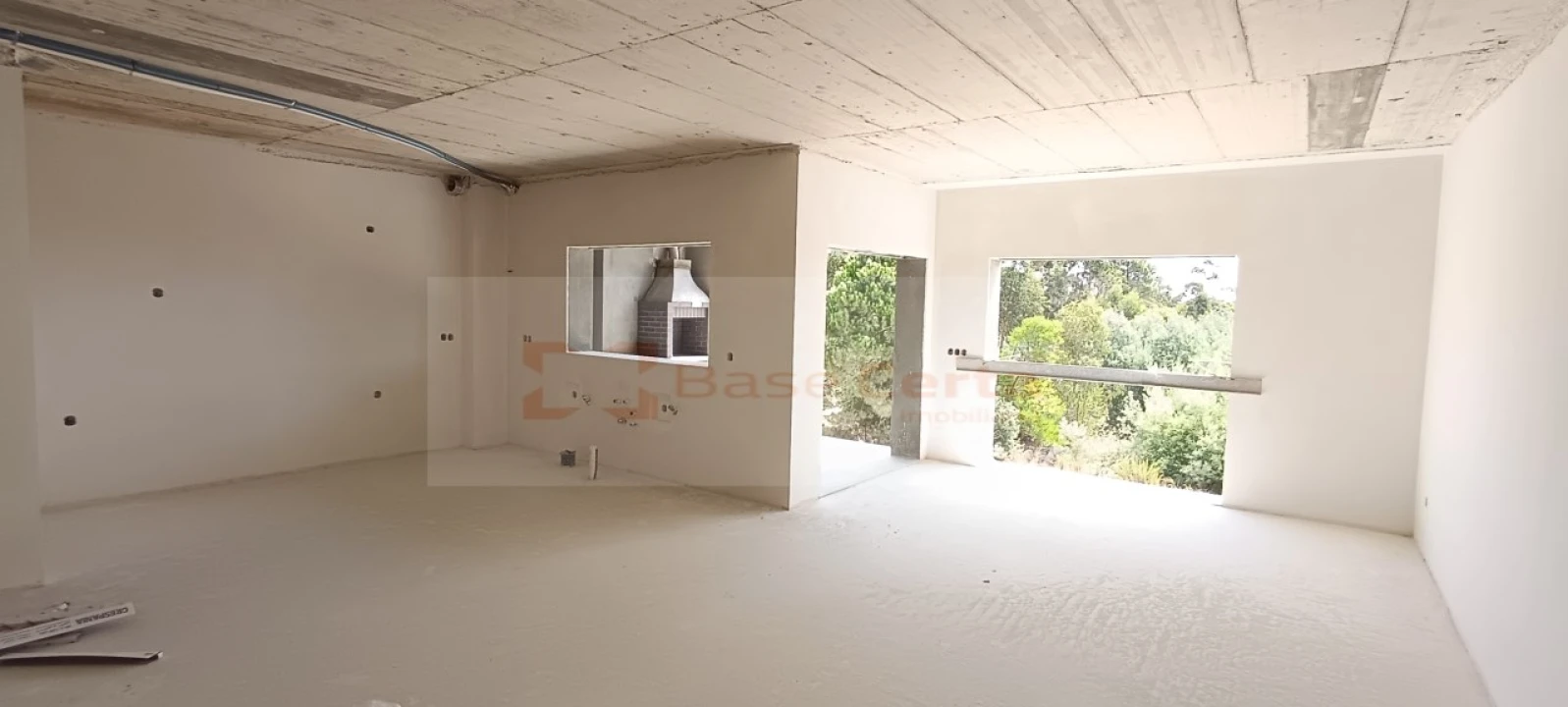 Apartamento T5 para Venda em Corroios Foto 1