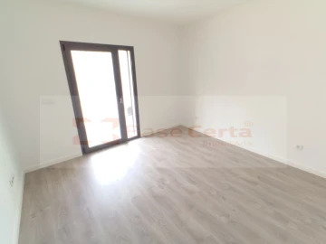 Apartamento T5 para Venda em Corroios