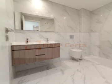 Apartamento T5 para Venda em Corroios