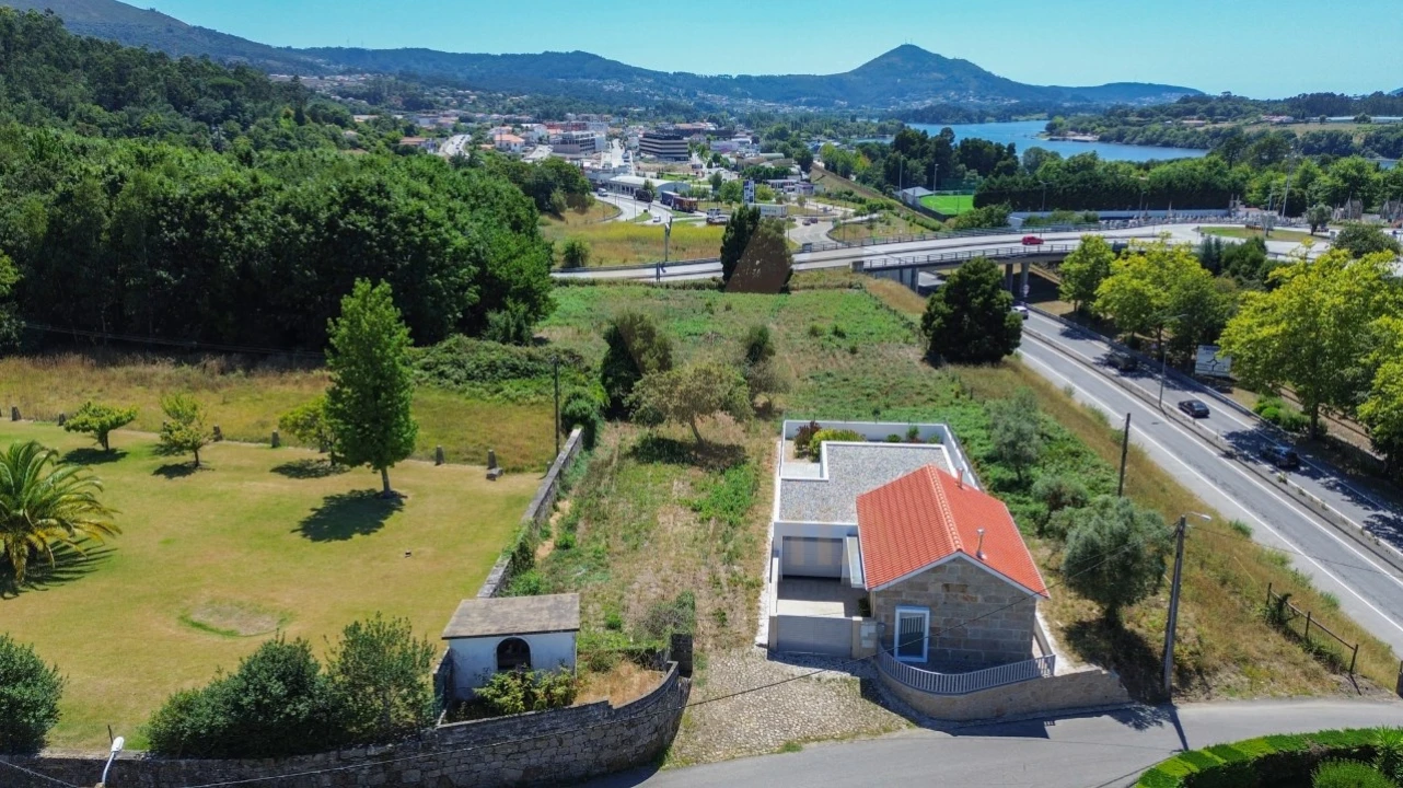 Terreno para Venda em Vila Nova de Cerveira e Lovelhe Foto 5