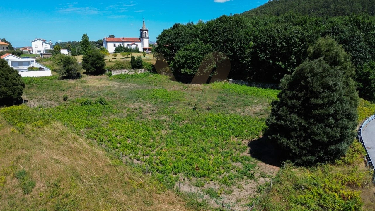 Terreno para Venda em Vila Nova de Cerveira e Lovelhe Foto 6