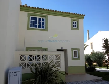 Moradia T2 para Venda em Albufeira e Olhos de Água