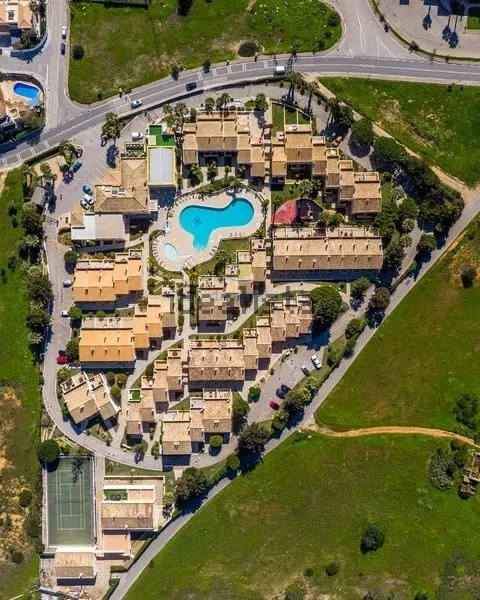 Moradia T2 para Venda em Albufeira e Olhos de Água