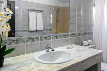 Moradia T2 para Venda em Albufeira e Olhos de Água