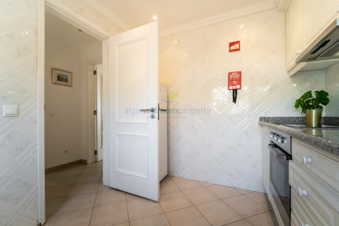 Moradia T1 para Venda em Albufeira e Olhos de Água Foto 39
