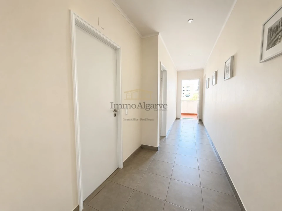 Apartamento T1 para Venda em Albufeira e Olhos de Água Foto 14