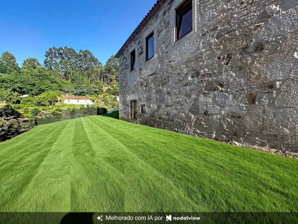 Moradia T4 para Venda em Covas Foto 9