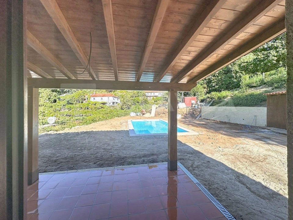 Moradia T4 para Venda em Covas Foto 24