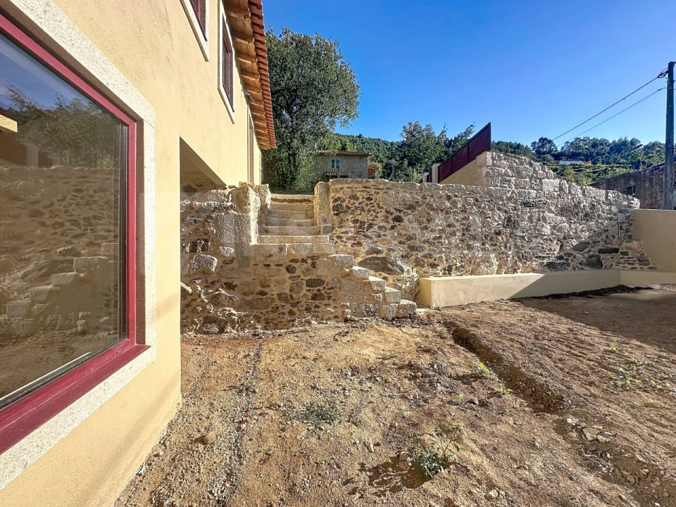 Moradia T4 para Venda em Covas Foto 40