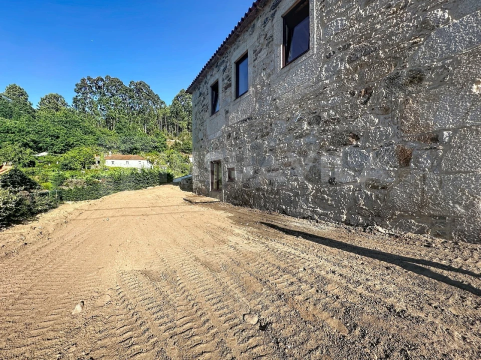 Moradia T4 para Venda em Covas Foto 10