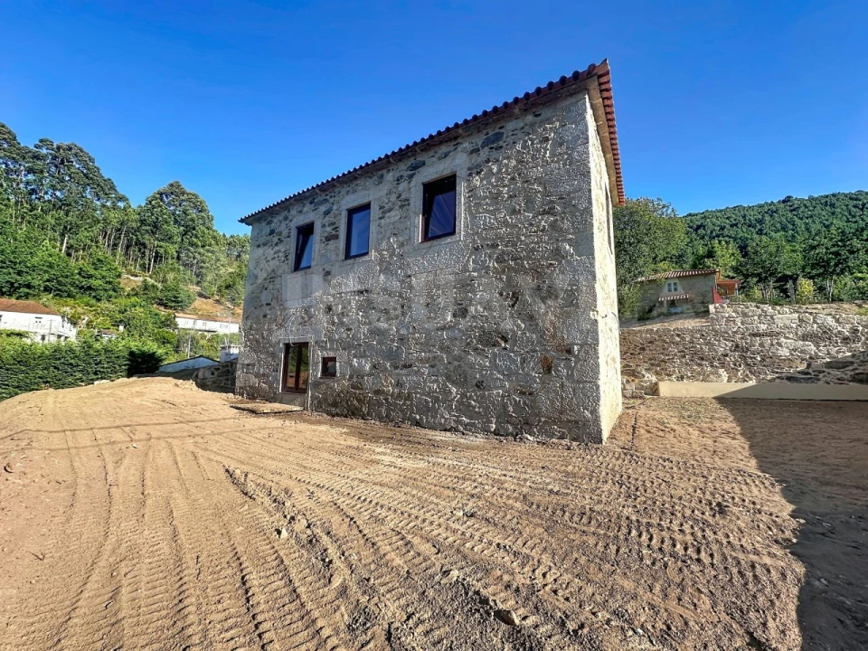 Moradia T4 para Venda em Covas Foto 12