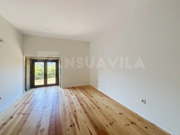 Moradia T4 para Venda em Covas