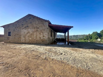 Moradia T4 para Venda em Covas