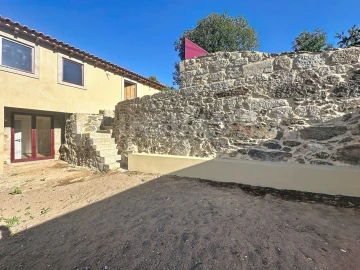 Moradia T4 para Venda em Covas