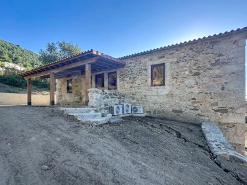 Moradia T4 para Venda em Covas