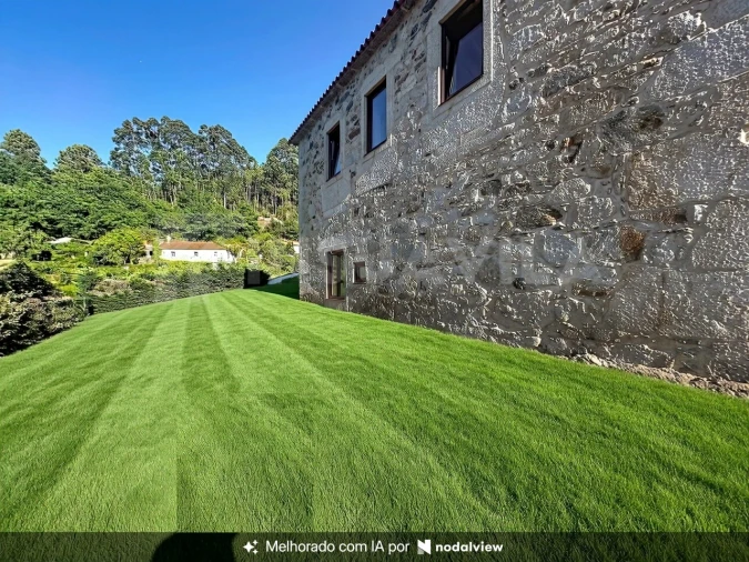 Moradia T4 para Venda em Covas Foto 9