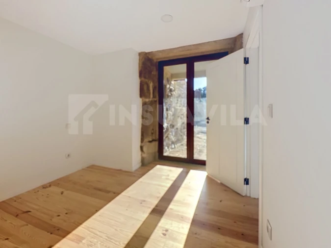Moradia T4 para Venda em Covas Foto 32