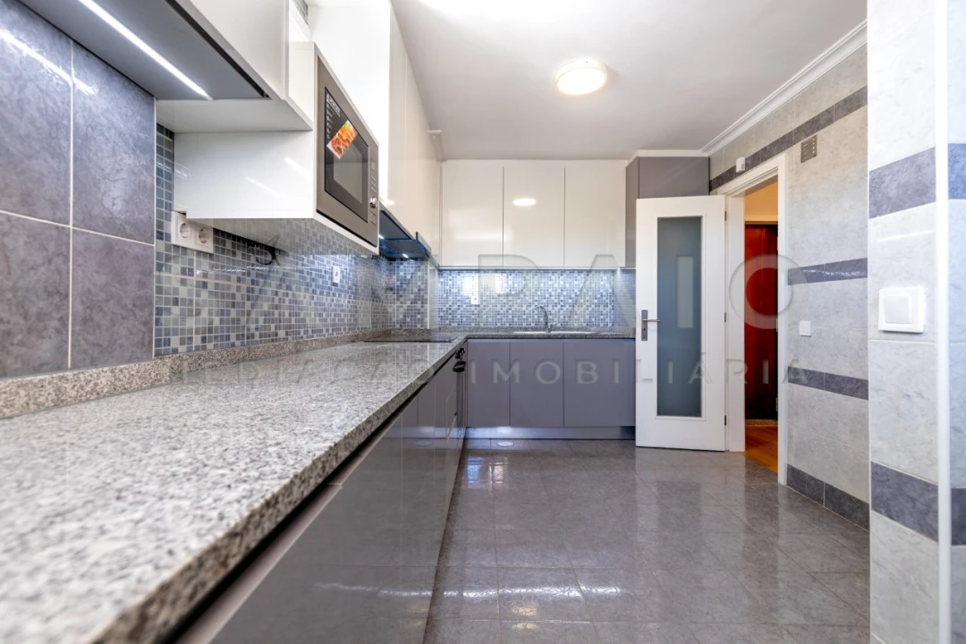 Apartamento T2 para Venda em Rio Tinto Foto 1