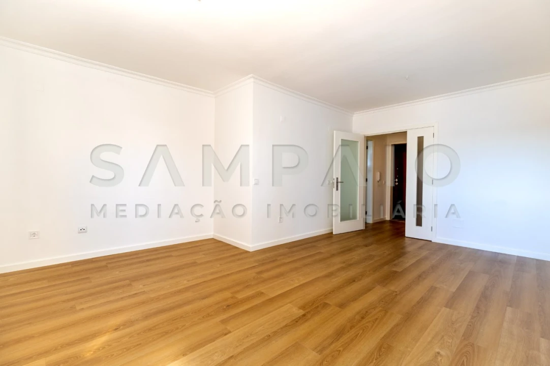 Apartamento T2 para Venda em Rio Tinto Foto 4