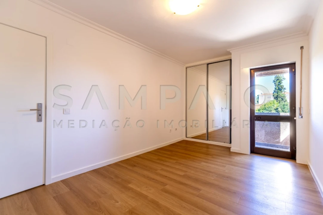 Apartamento T2 para Venda em Rio Tinto Foto 13